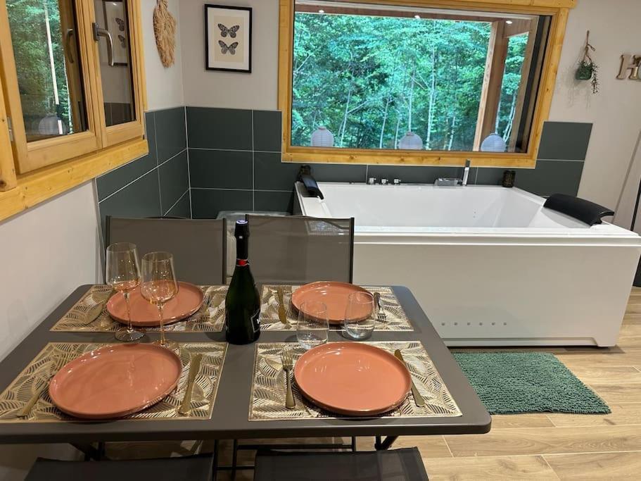 Jacuzzi En Foret L'Esperou Exteriör bild